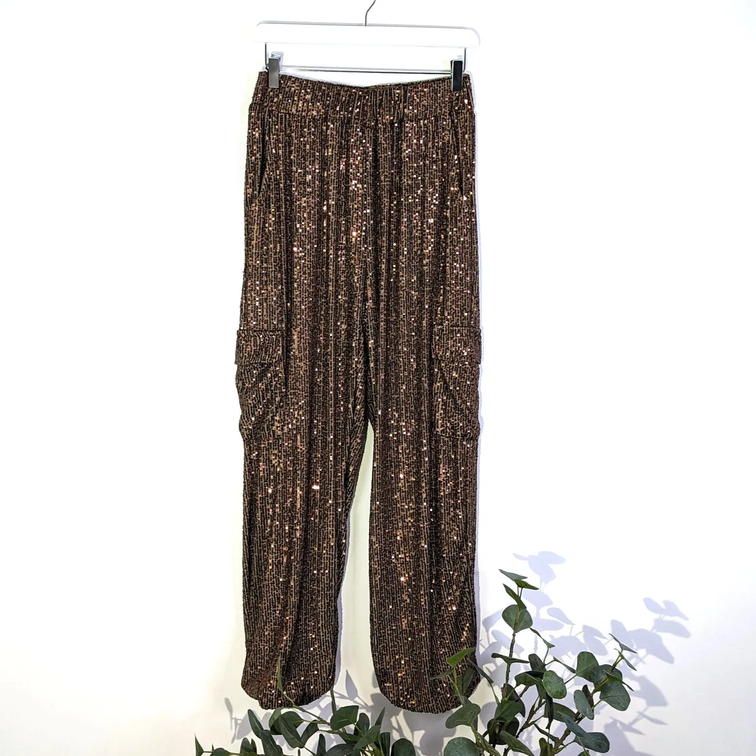 Dressy sequin cargo style pants (M-L)